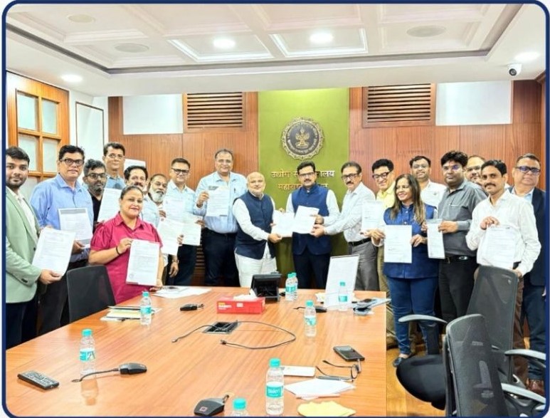 Our Chairman participated in the meeting with Shri Deependra Singh Kushwah (IAS), Development Commissioner, Maharashtra along with AFMT members